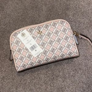 NEW Tory Burch Geo Logo Essentials Pouch Wristlet NWT $115 Color Geo Logo